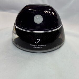 Discontinued Viral JUNO & Co. Moonshine Miracle Cream